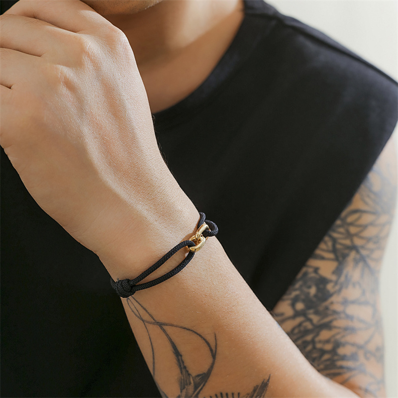 Minimalistyczna bransoletka z  – Milan Men'S Fashion recenzja i cena