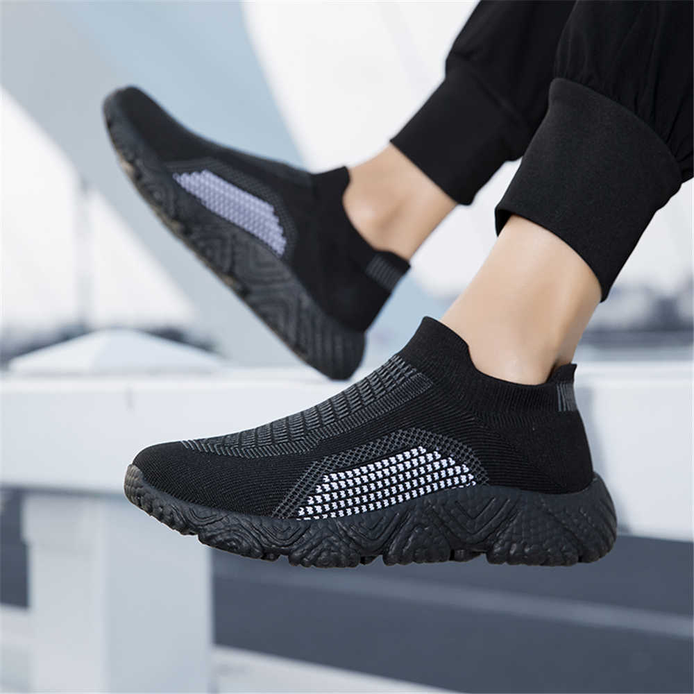 Płaskie wyglądające sneakersy  – Men Fashion Vintage recenzja i cena